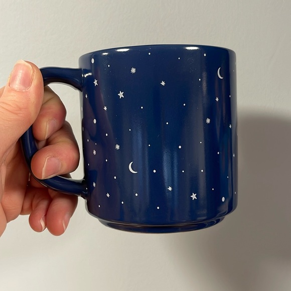 Tim Hortons Moose celestial Scene 2019 Edition Cup - Picture 6 of 6